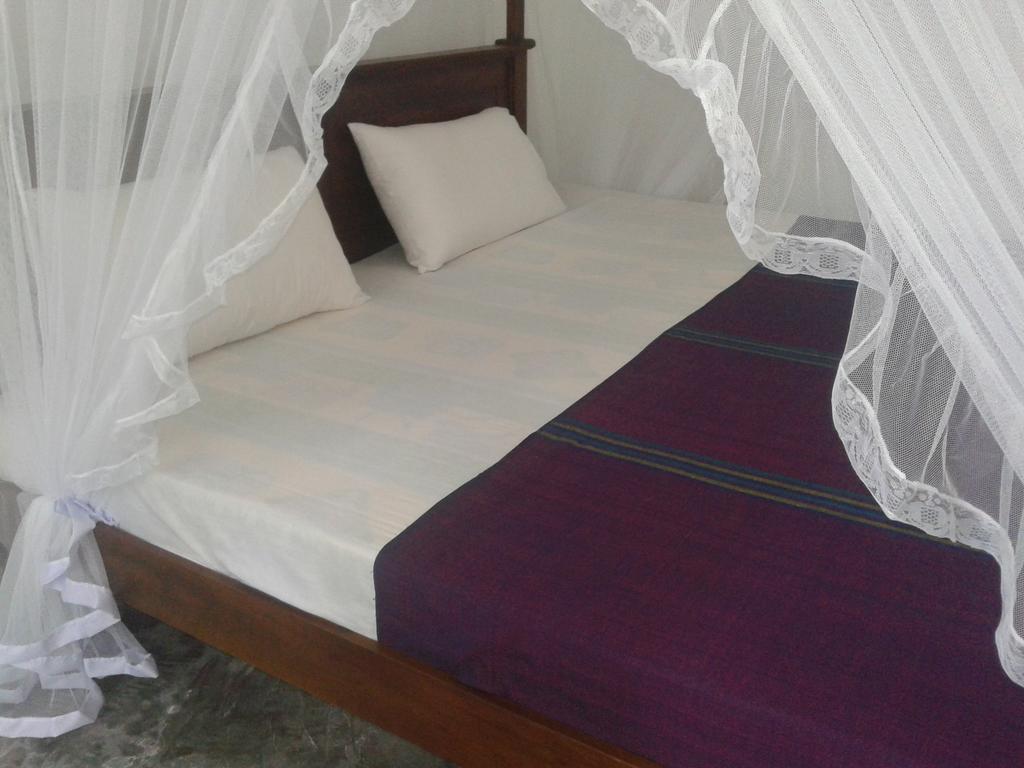 Aluthgedara Guest House 乌纳瓦图纳 外观 照片