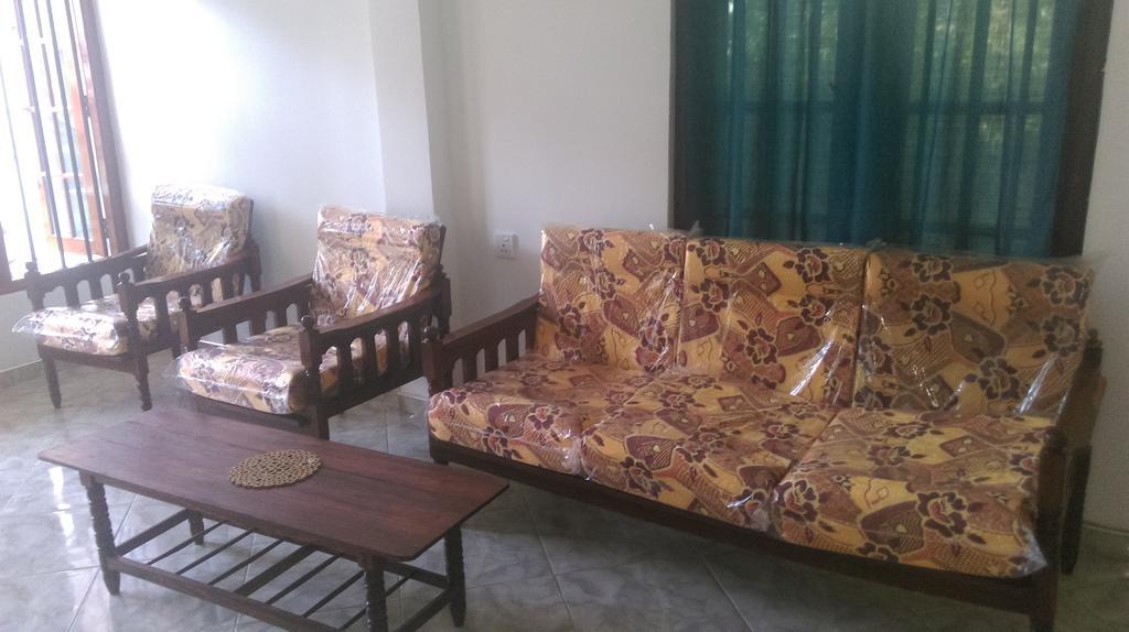 Aluthgedara Guest House 乌纳瓦图纳 外观 照片