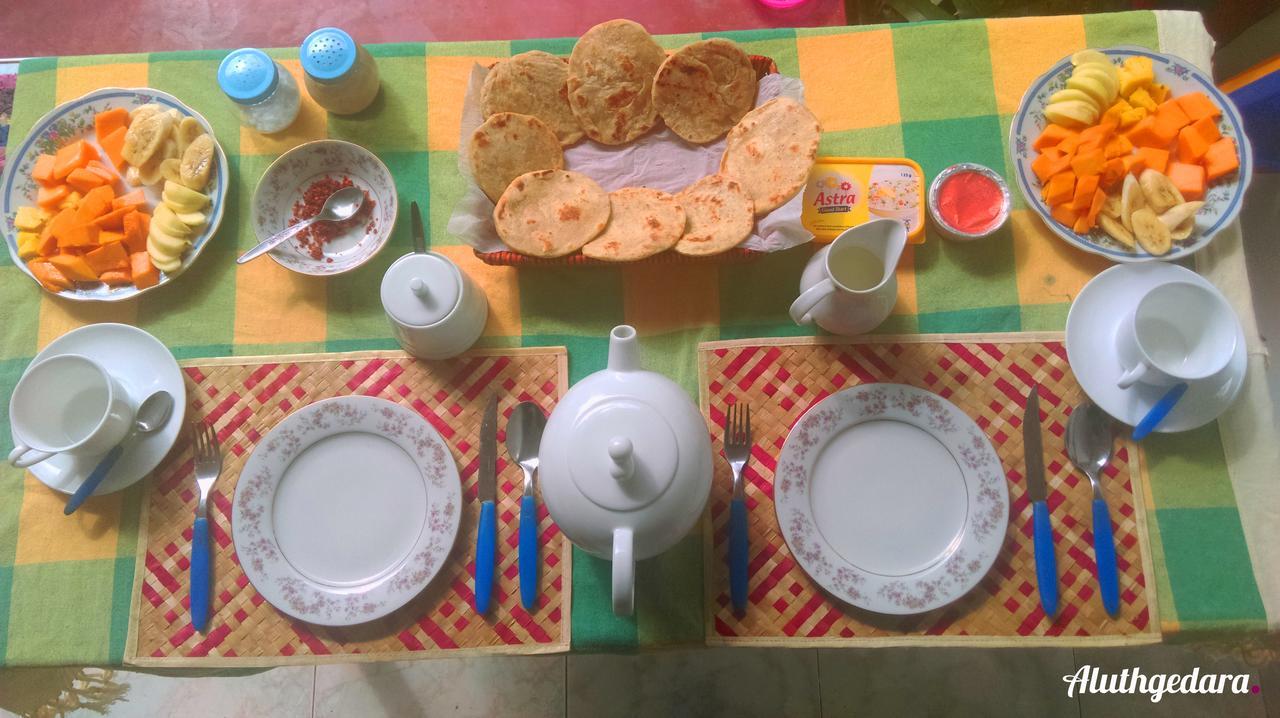 Aluthgedara Guest House 乌纳瓦图纳 外观 照片